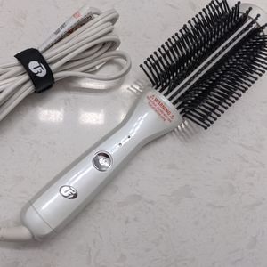 T3 Volumizer heat brush - like new - used twice